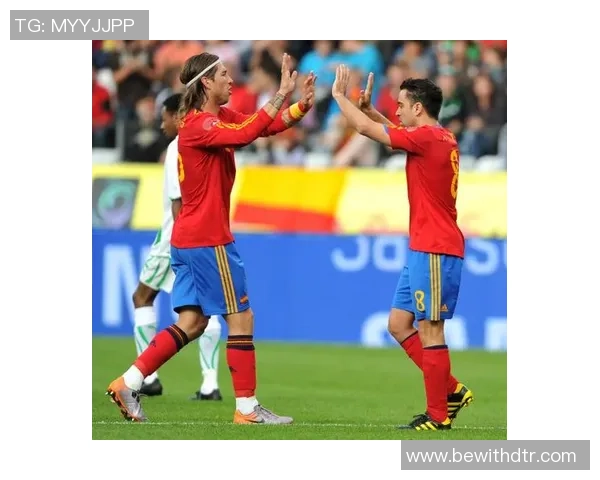 足球明星进球后击掌庆祝的精彩瞬间与背后故事解析 足球明星进球后击掌庆祝的精彩瞬间与背后故事解析